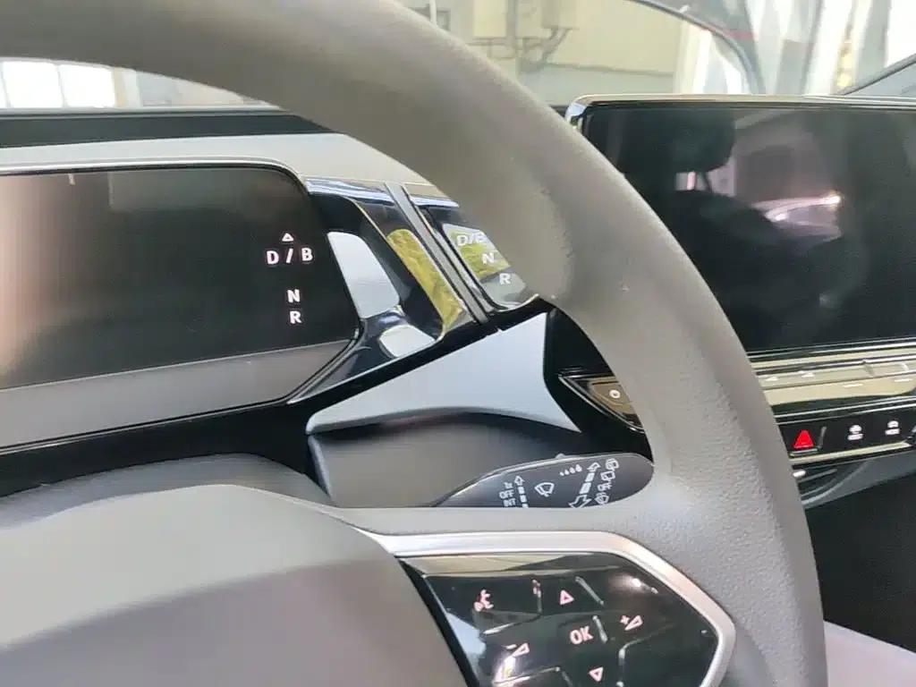 Volkswagen ID.3 2023 Upgraded Pure Smart Edition — миниатюра 14