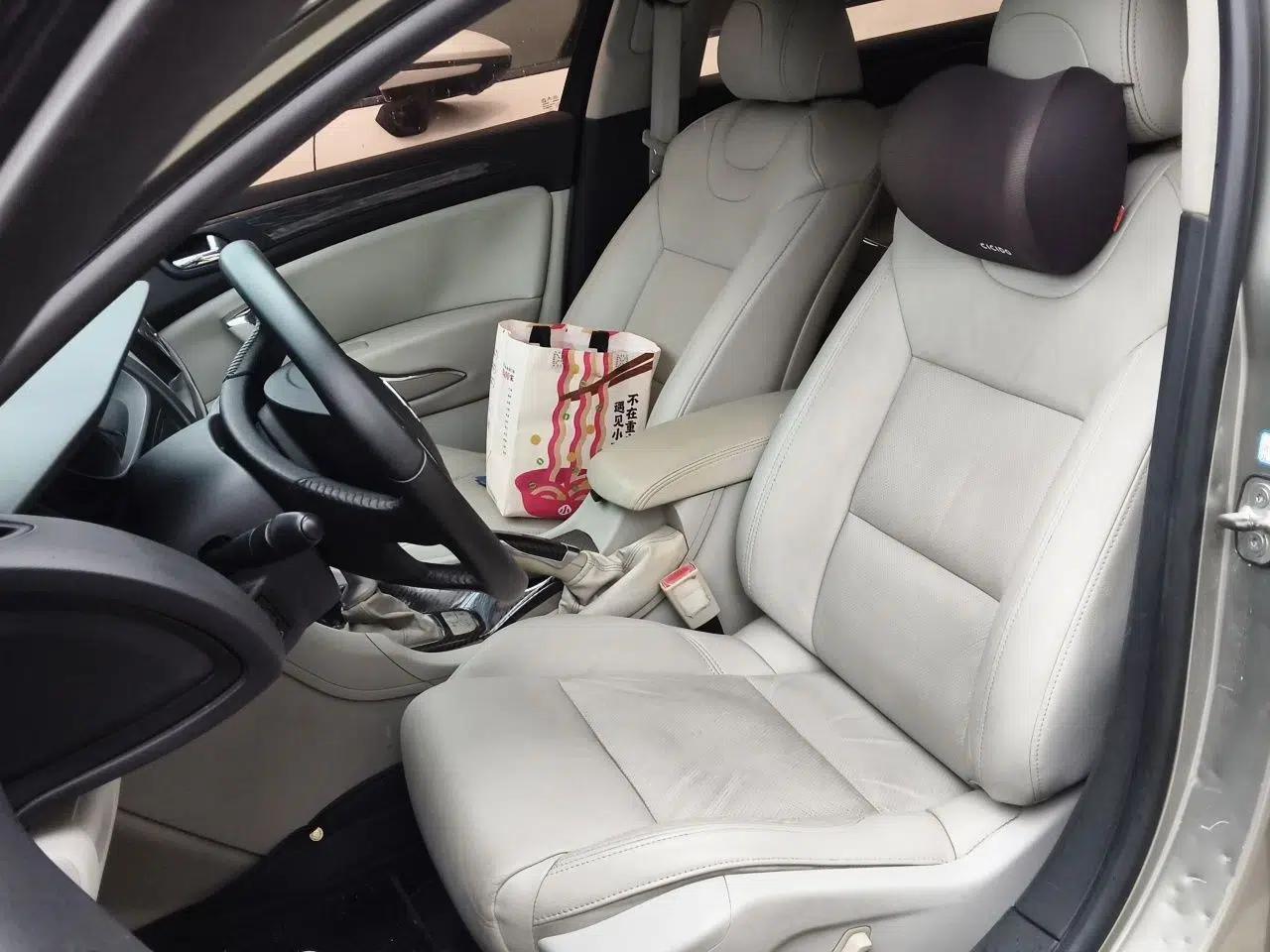 Citroen C5 2012 2.0L Automatic Luxury Edition — миниатюра 15