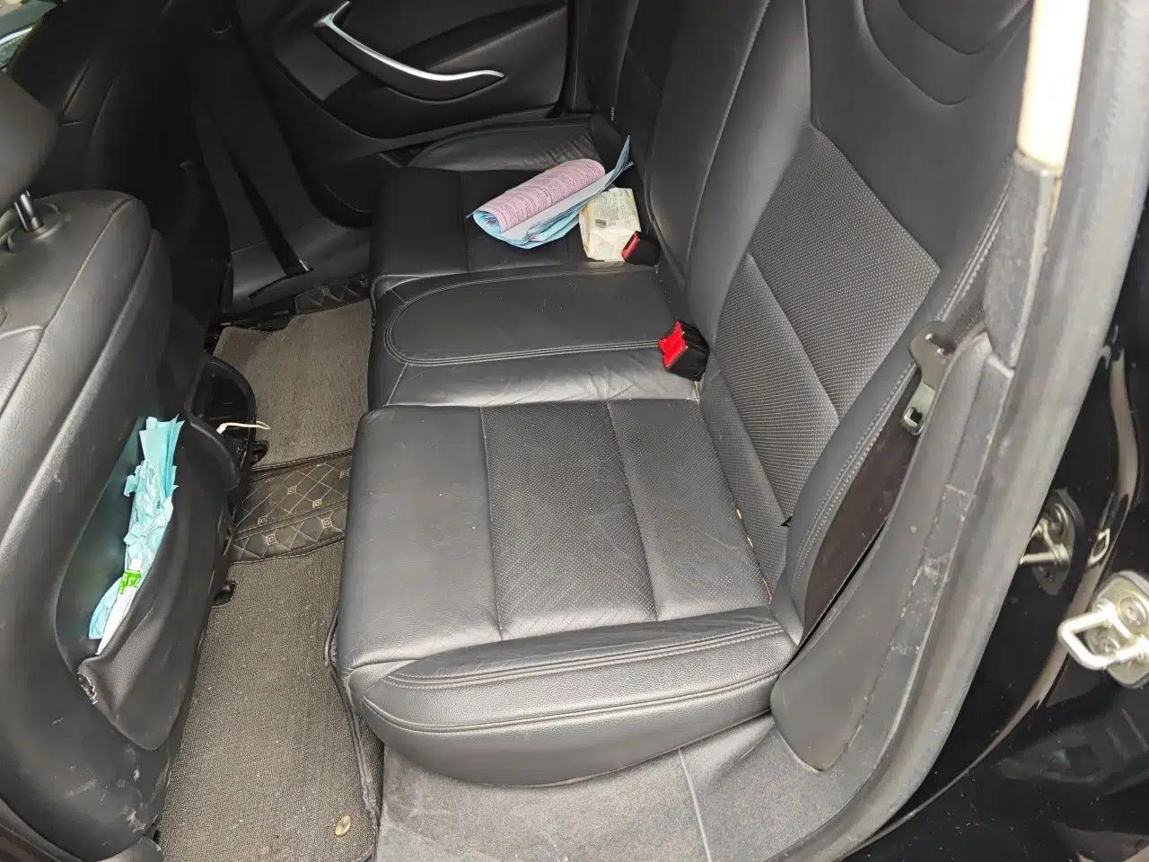 Citroen C5 2013 2.0L Automatic Luxury Model — миниатюра 17