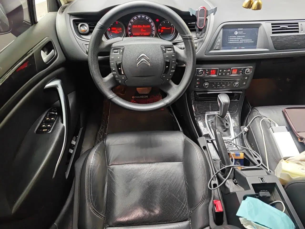 Citroen C5 2013 2.0L Automatic Luxury Model — миниатюра 10