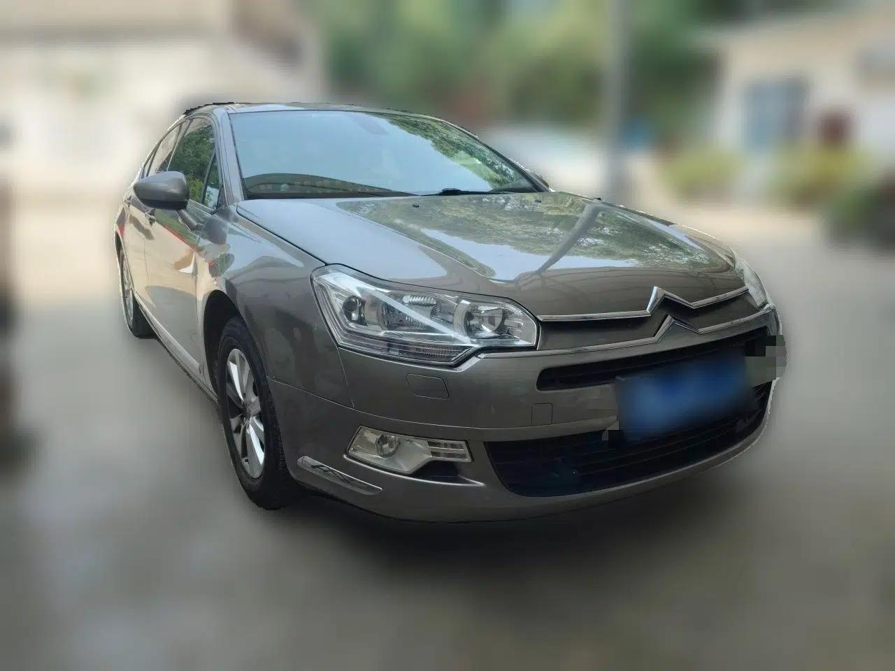 Citroen C5 2012 2.0L Automatic Luxury Edition — миниатюра 3