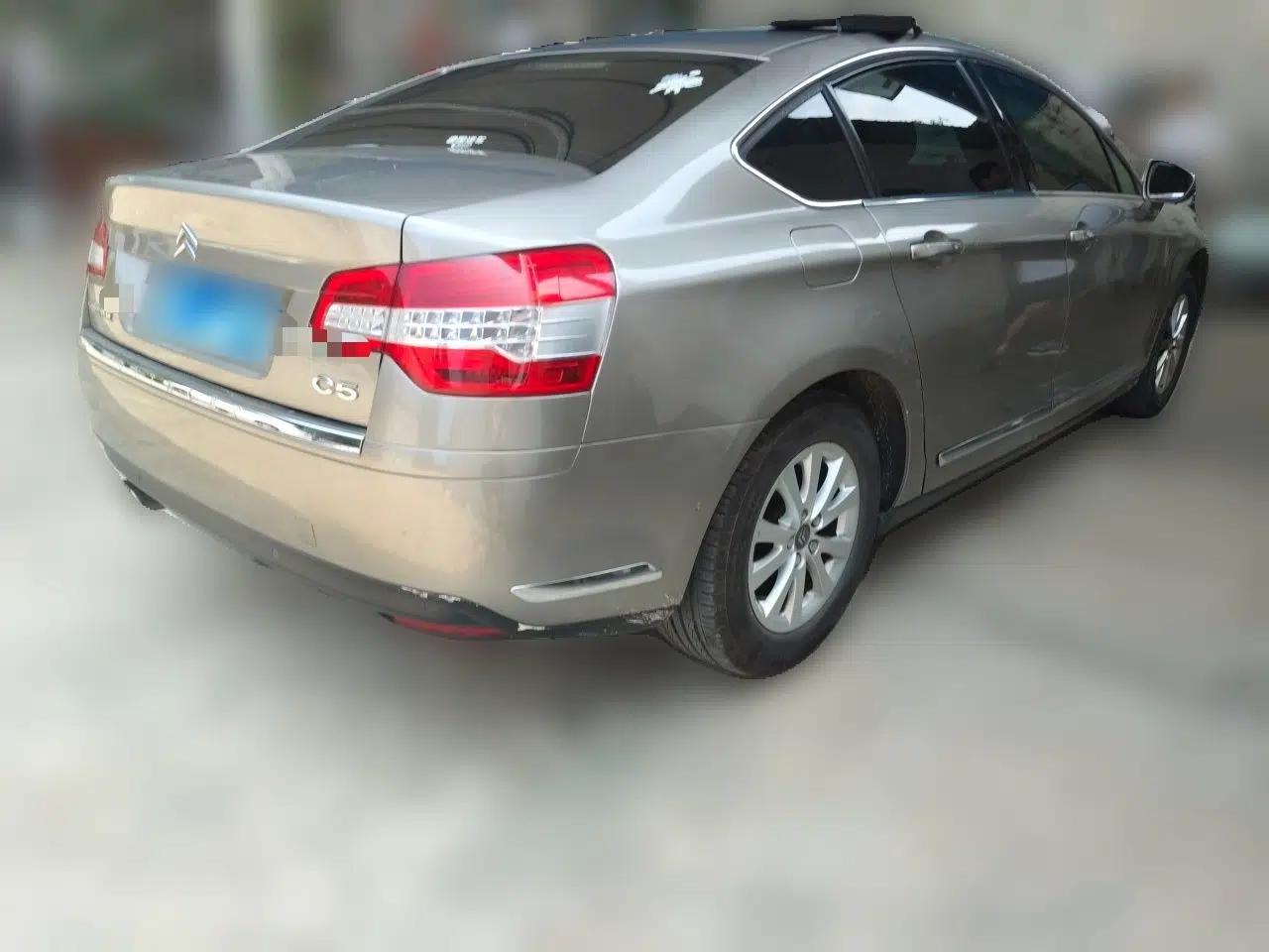 Citroen C5 2012 2.0L Automatic Luxury Edition — миниатюра 6