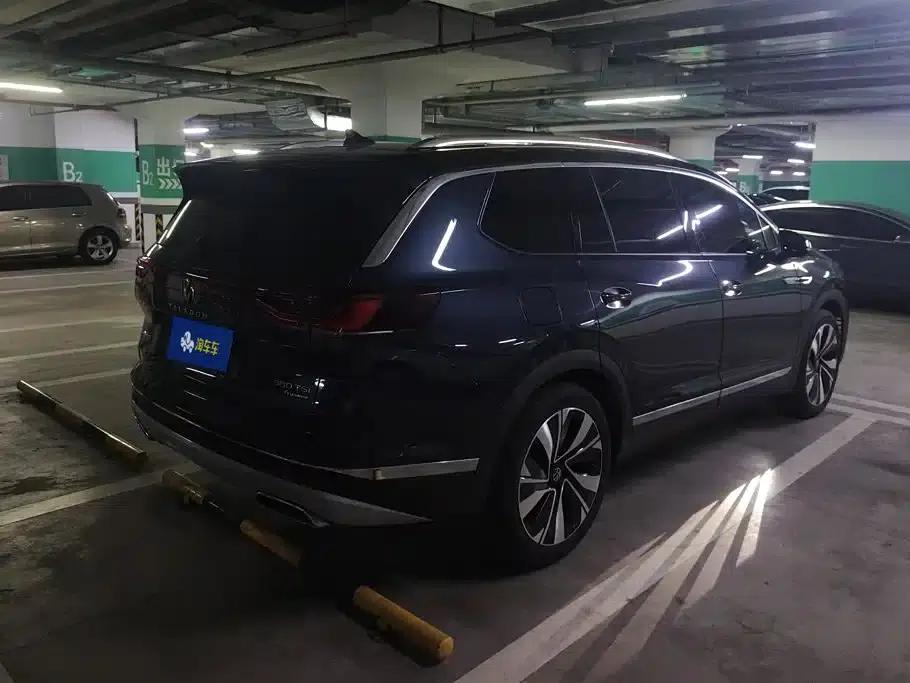 2023 Range Rover 380TSI AWD Luxury Pro 6-seater — миниатюра 3