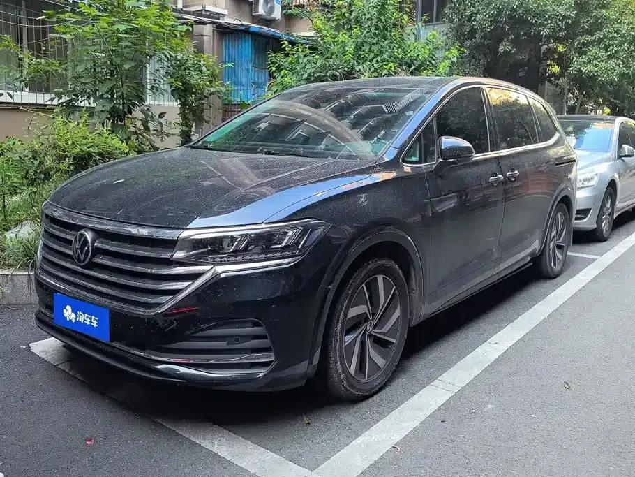 Viloran 2022 380TSI Premium Edition — миниатюра 1
