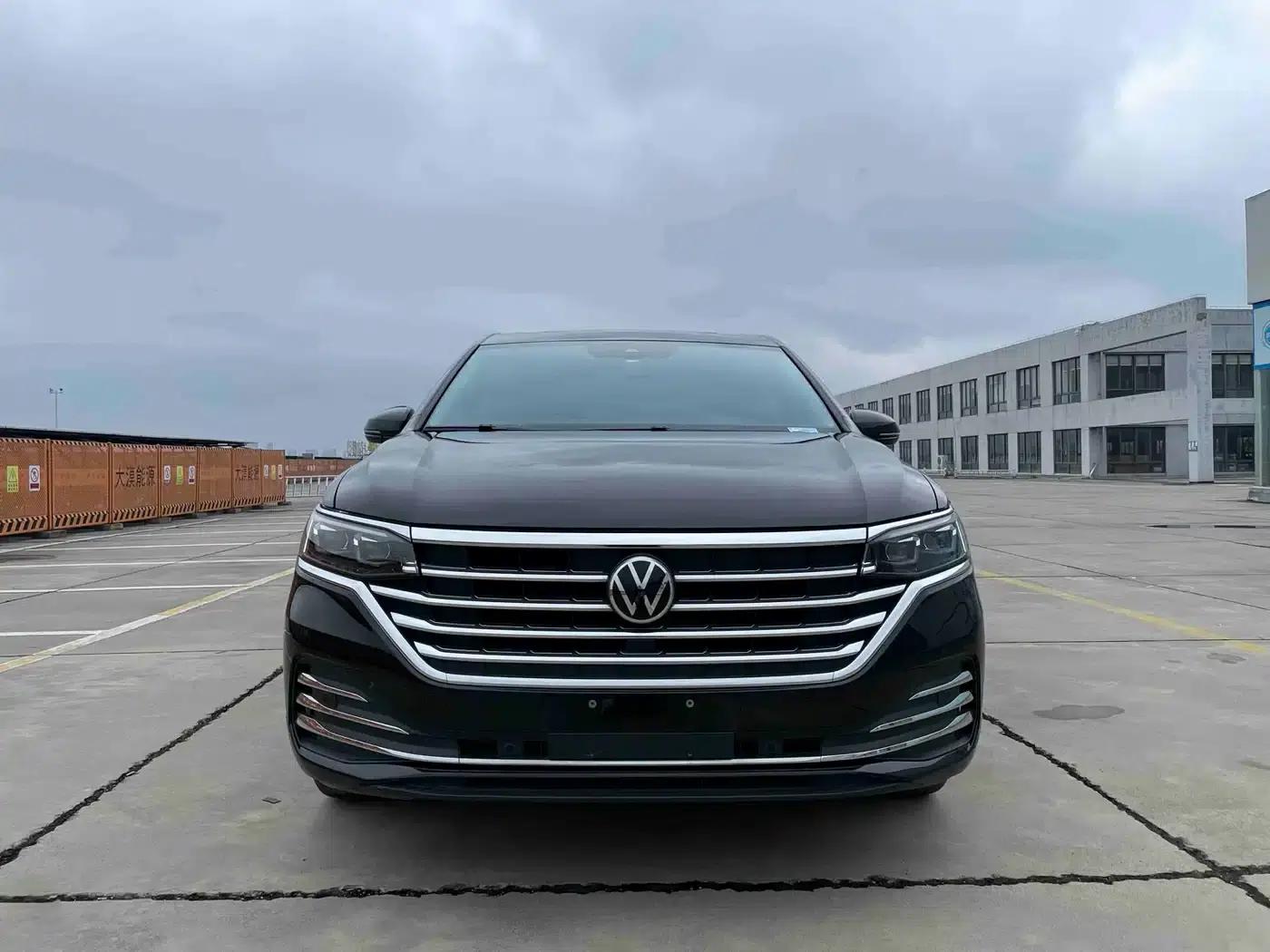 Viloran 2024 380TSI Premium Edition — миниатюра 2