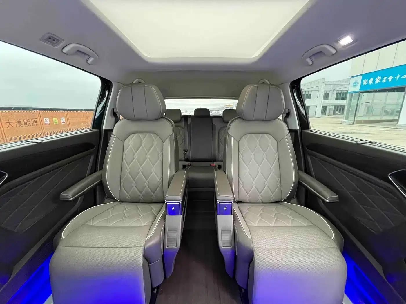 Viloran 2024 380TSI Premium Edition — миниатюра 13