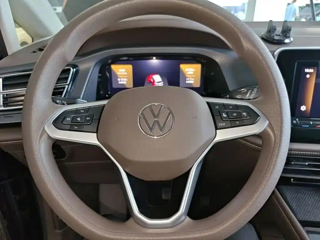Viloran 2024 330TSI Business Edition — миниатюра 11