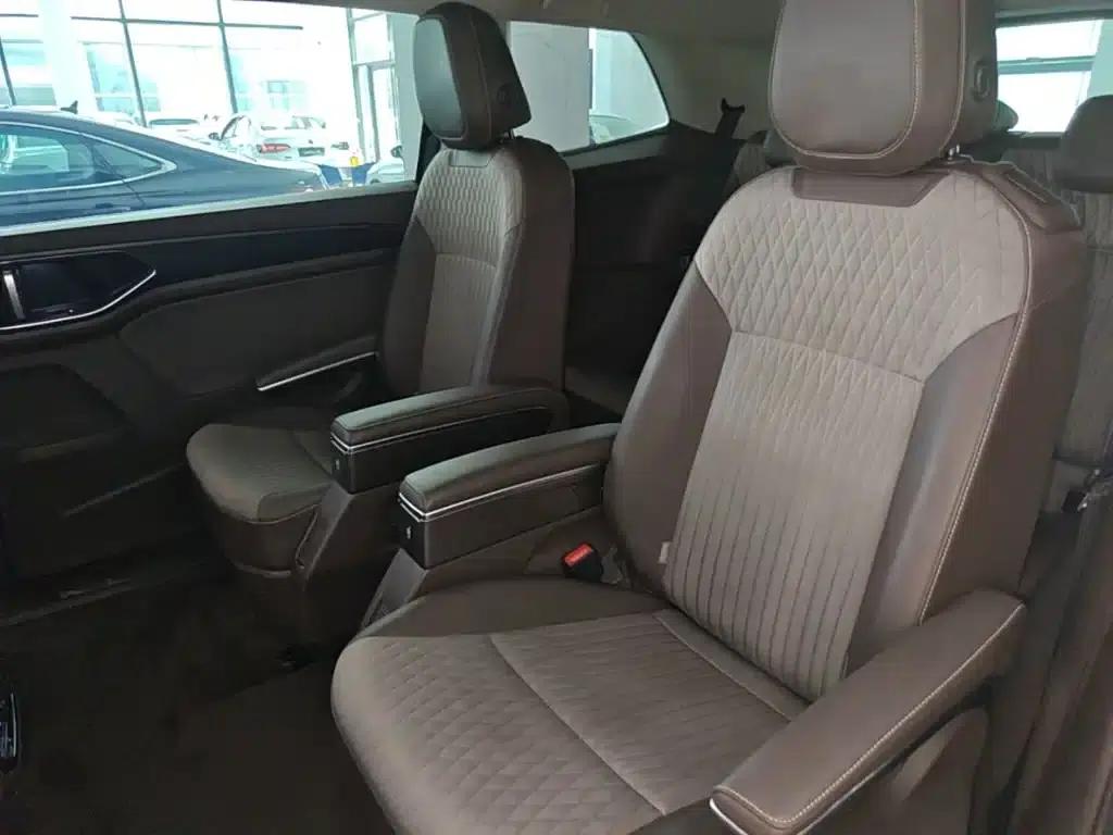 Viloran 2024 330TSI Business Edition — миниатюра 17