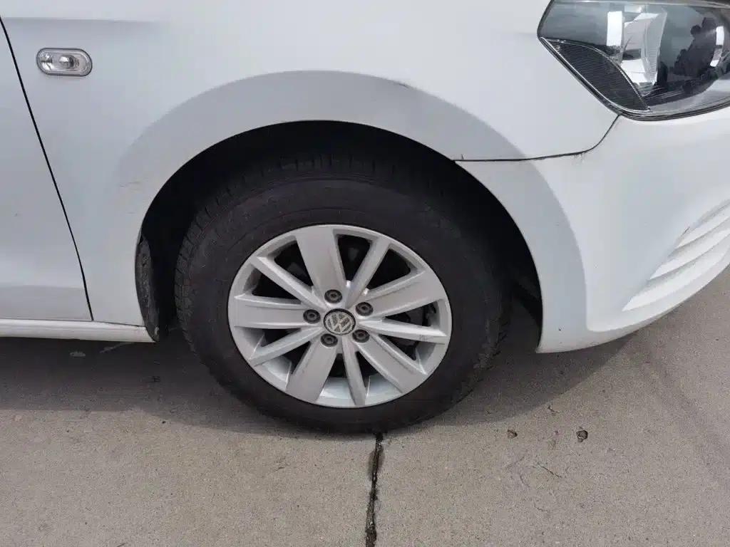 Jetta 2015 Value Edition 1.4L Manual Fashion Model — миниатюра 26