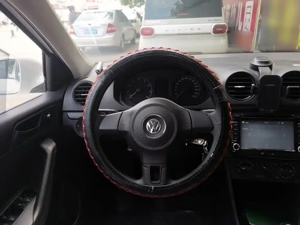 Jetta 2015 Value Edition 1.4L Manual Fashion Model — миниатюра 6