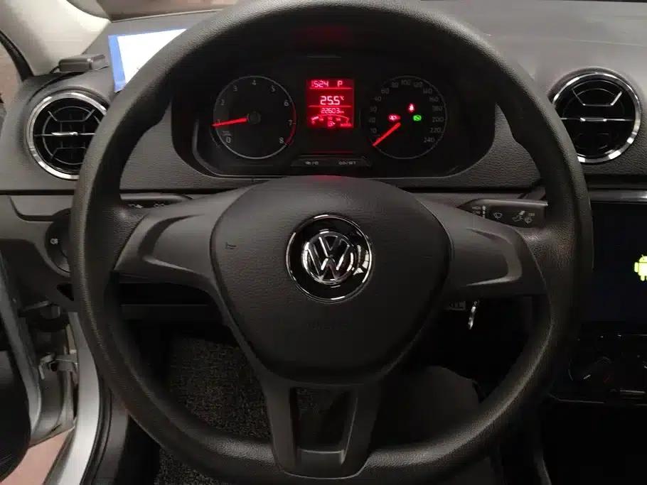 Jetta 2019 Dream Edition 1.5L Automatic Fashion Model — миниатюра 15