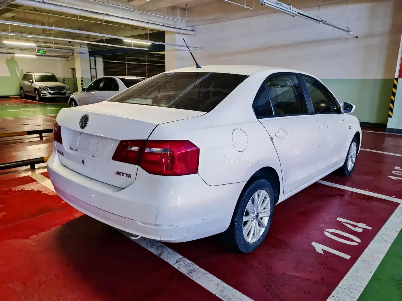 Jetta 2015 1.6L Manual Comfort Model — миниатюра 9