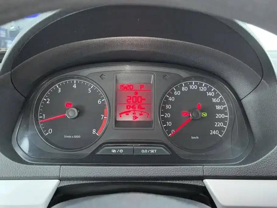 Jetta 2013 1.6L Automatic Comfort Model — миниатюра 14