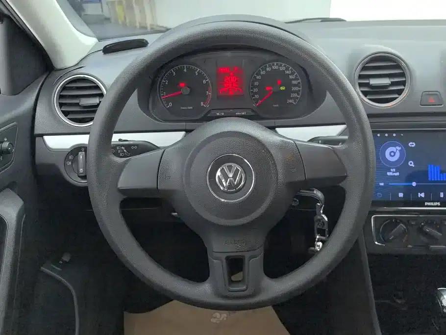 Jetta 2013 1.6L Automatic Comfort Model — миниатюра 15