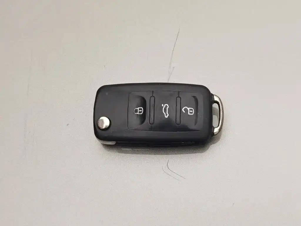 Jetta 2015 1.6L Manual Fashion Edition — миниатюра 19