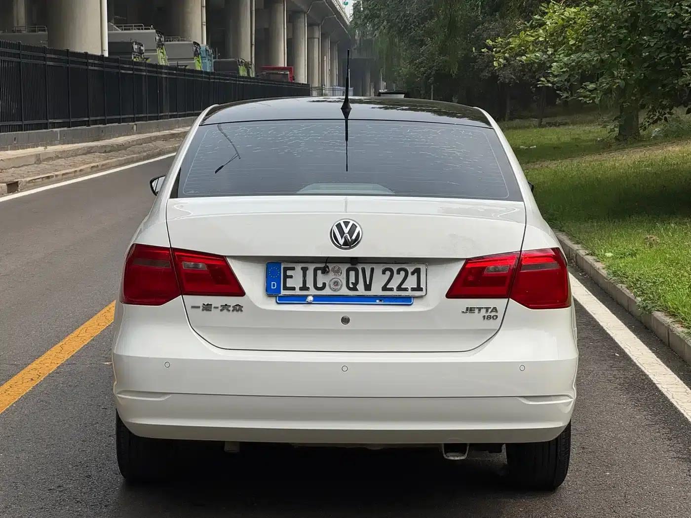 Jetta 2016 1.6L 25th Anniversary Edition — миниатюра 4