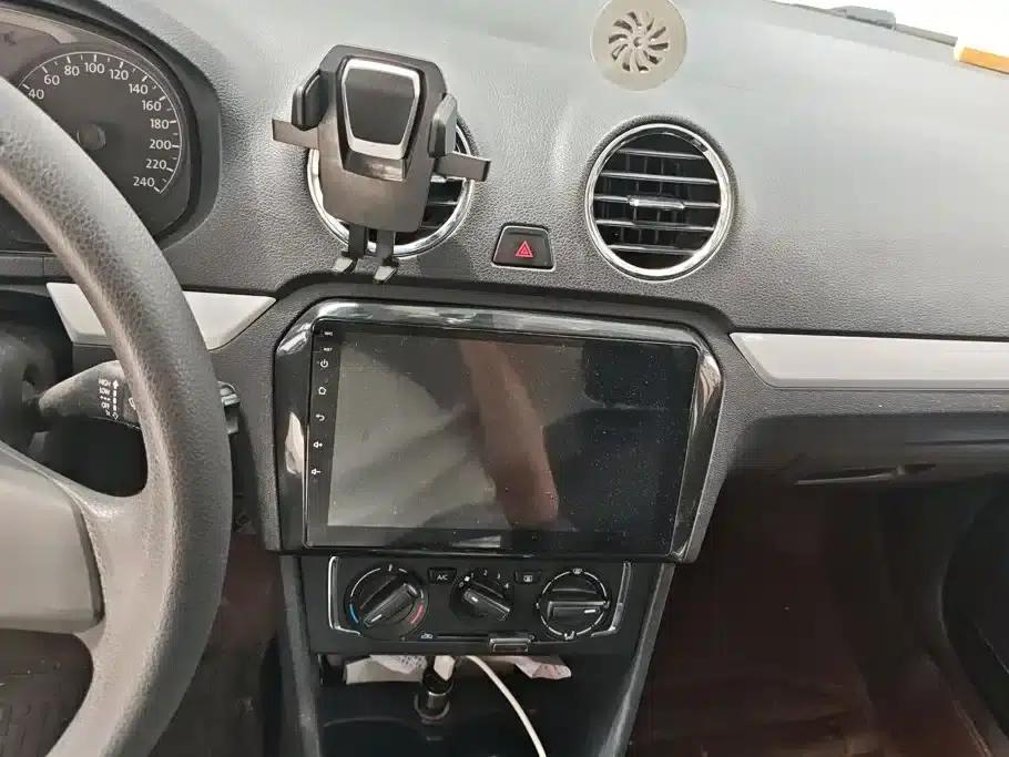 Jetta 2015 Value Edition 1.6L Manual Comfort Model — миниатюра 13
