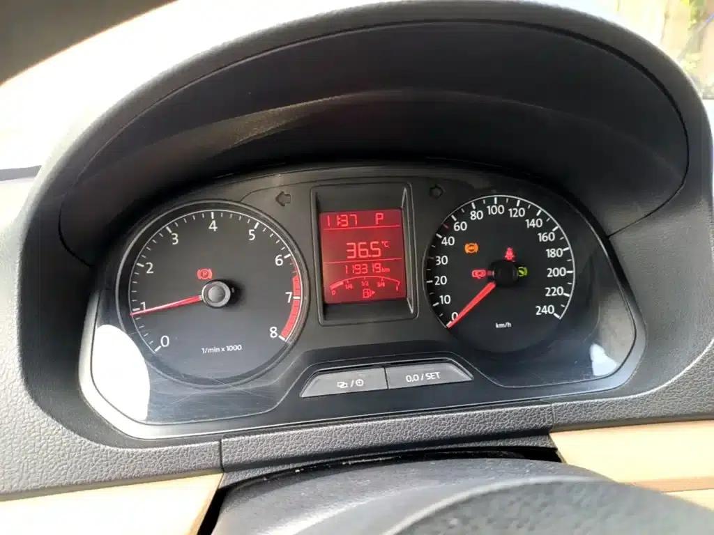 Jetta 2015 1.6L Automatic Fashion Model — миниатюра 12