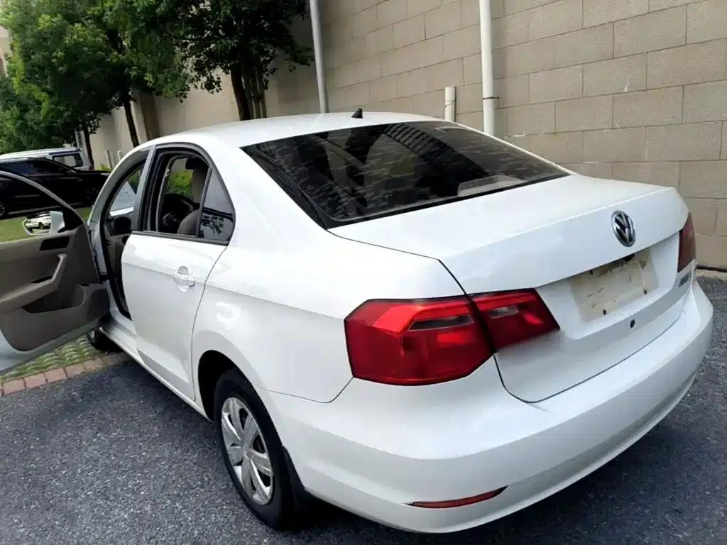 Jetta 2015 1.6L Automatic Fashion Model — миниатюра 5