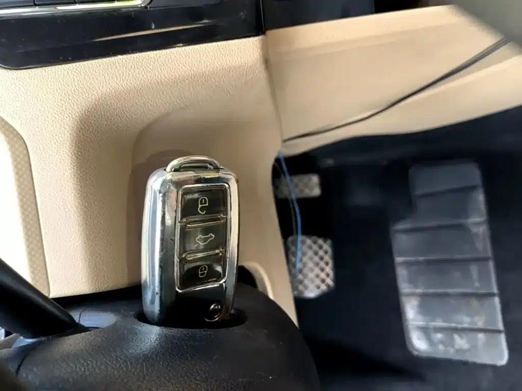 Jetta 2015 1.6L Automatic Fashion Model — миниатюра 9