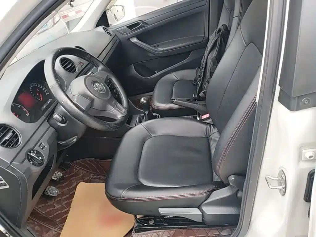 Jetta 2015 Value Edition 1.4L Manual Fashion Model — миниатюра 15