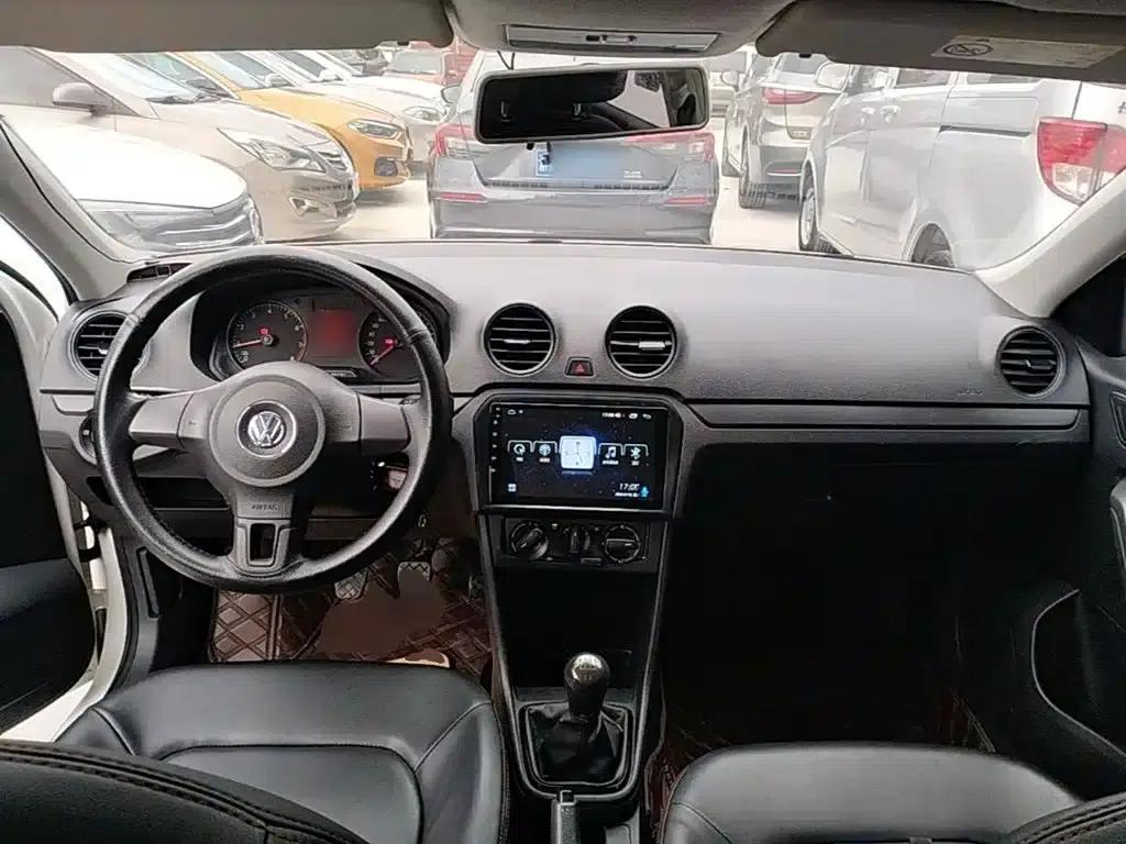 Jetta 2015 Value Edition 1.4L Manual Fashion Model — миниатюра 10