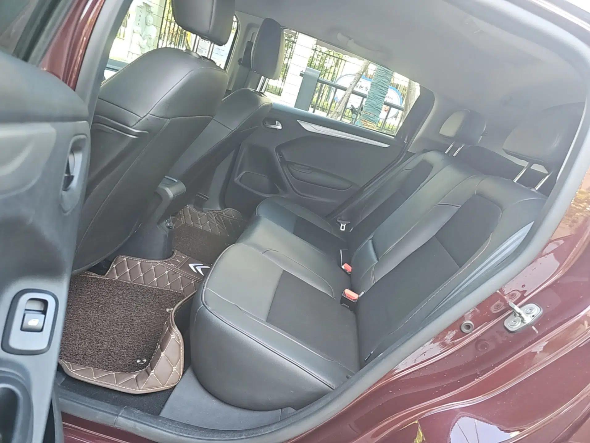 Citroen C3-XR 2015 1.6L Automatic Smart Version — миниатюра 20