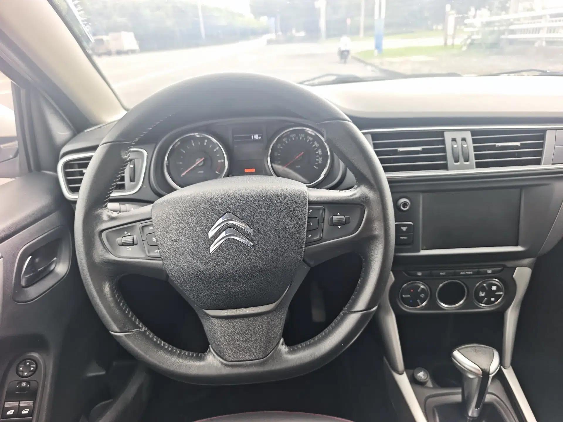 Citroen C3-XR 2017 1.6L Automatic Pioneer Model — миниатюра 19