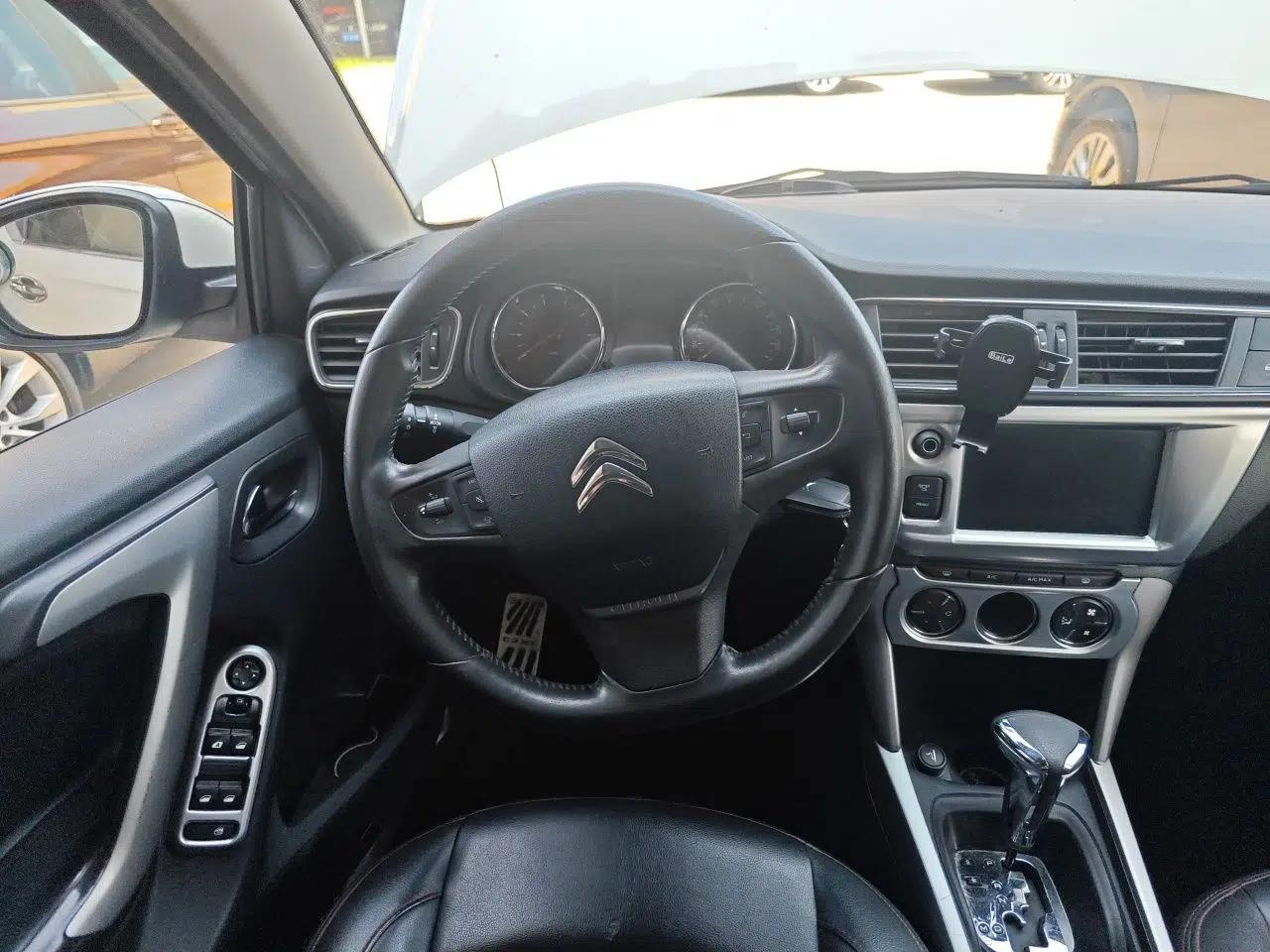 Citroen C3-XR 2015 1.6L Automatic Pioneer Model — миниатюра 10