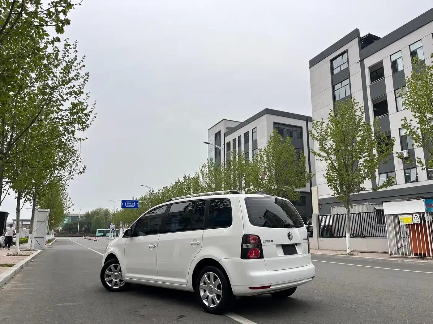 2018 Touran L 1.6L Manual Fashion Edition — миниатюра 19