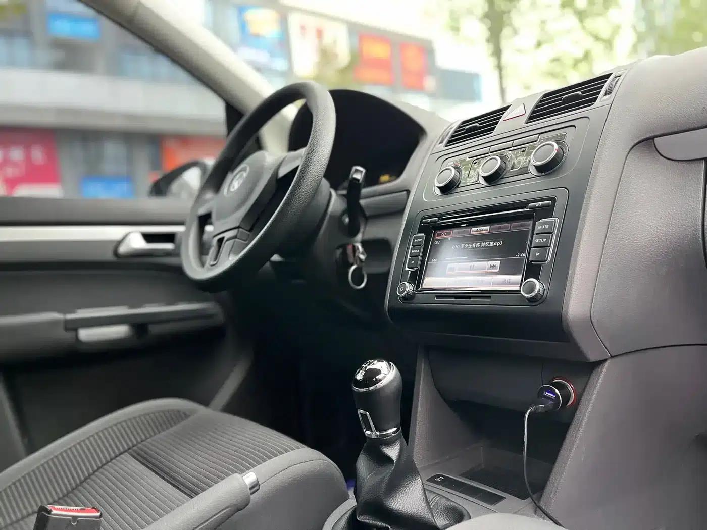 2018 Touran L 1.6L Manual Fashion Edition — миниатюра 10