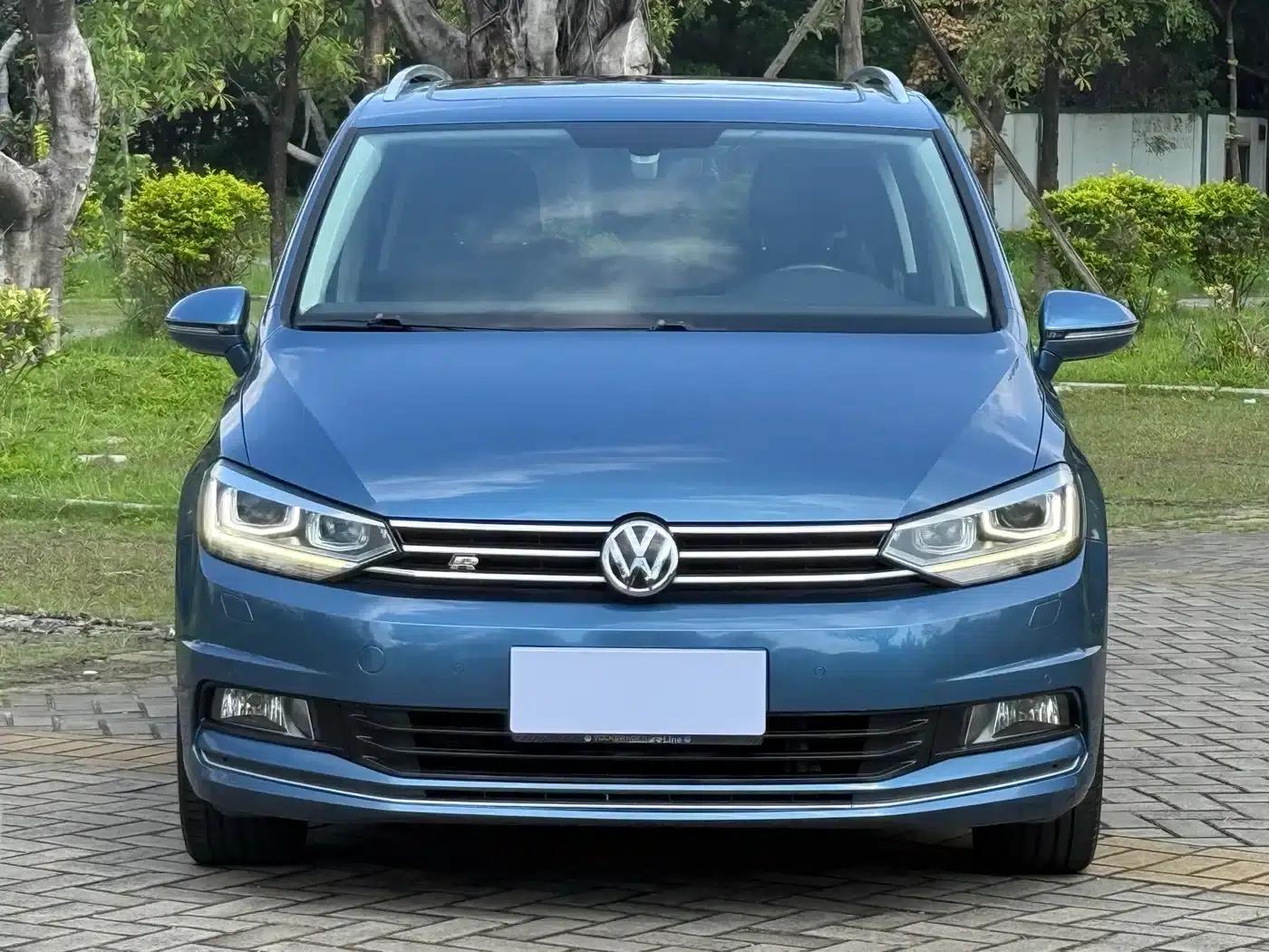2016 Touran L 330TSI DSG Luxury Edition — миниатюра 2