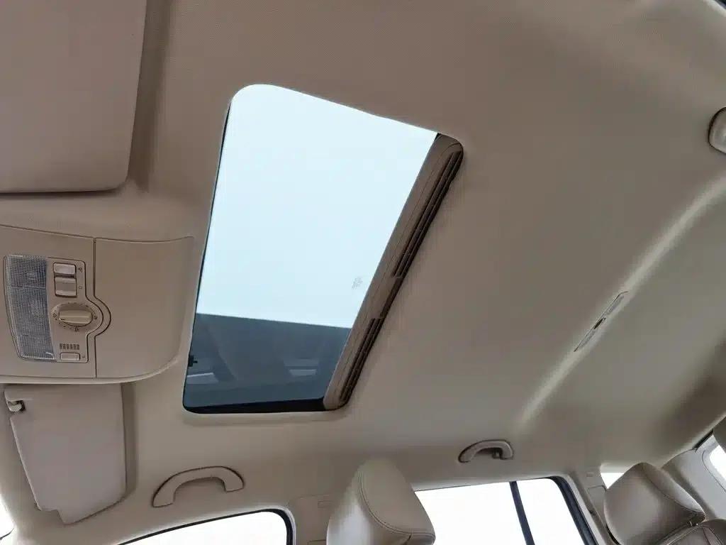 2013 Volkswagen Touran 1.4T Manual Comfort Edition 5-seater — миниатюра 14