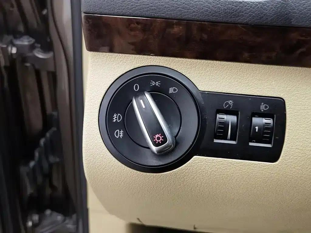 2013 Volkswagen Touran 1.4T Manual Comfort Edition 5-seater — миниатюра 21