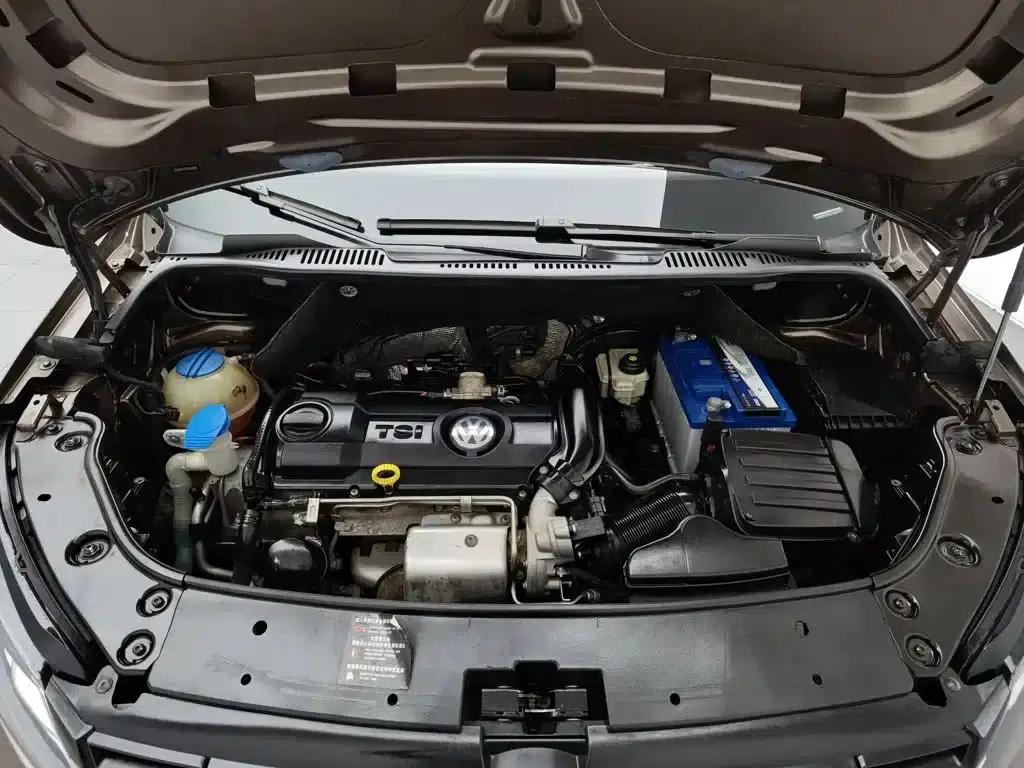 2013 Volkswagen Touran 1.4T Manual Comfort Edition 5-seater — миниатюра 6