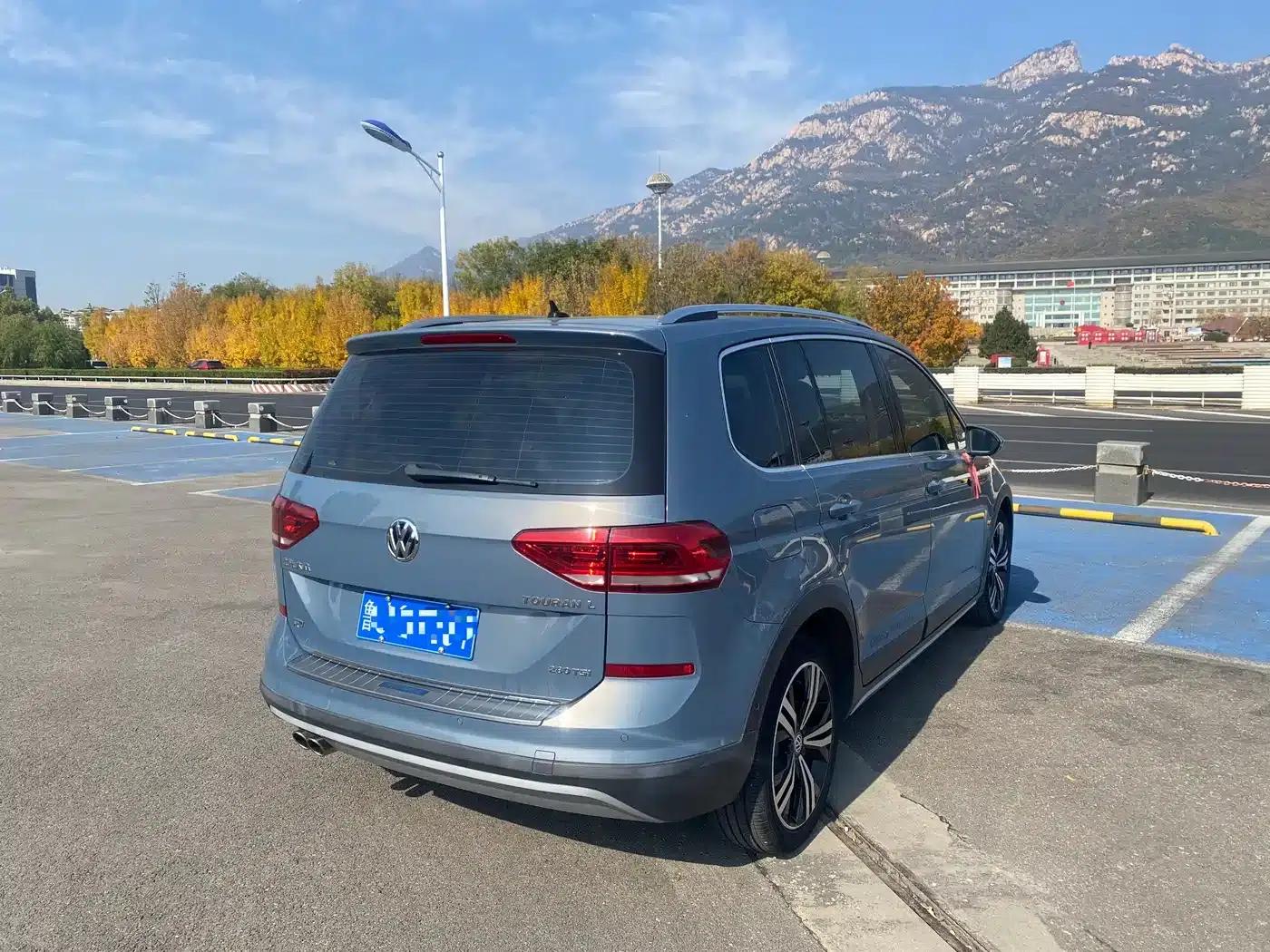 2018 Touran L 280TSI DSG Luxury Edition 6-seater (China VI Emission Standard) — миниатюра 4