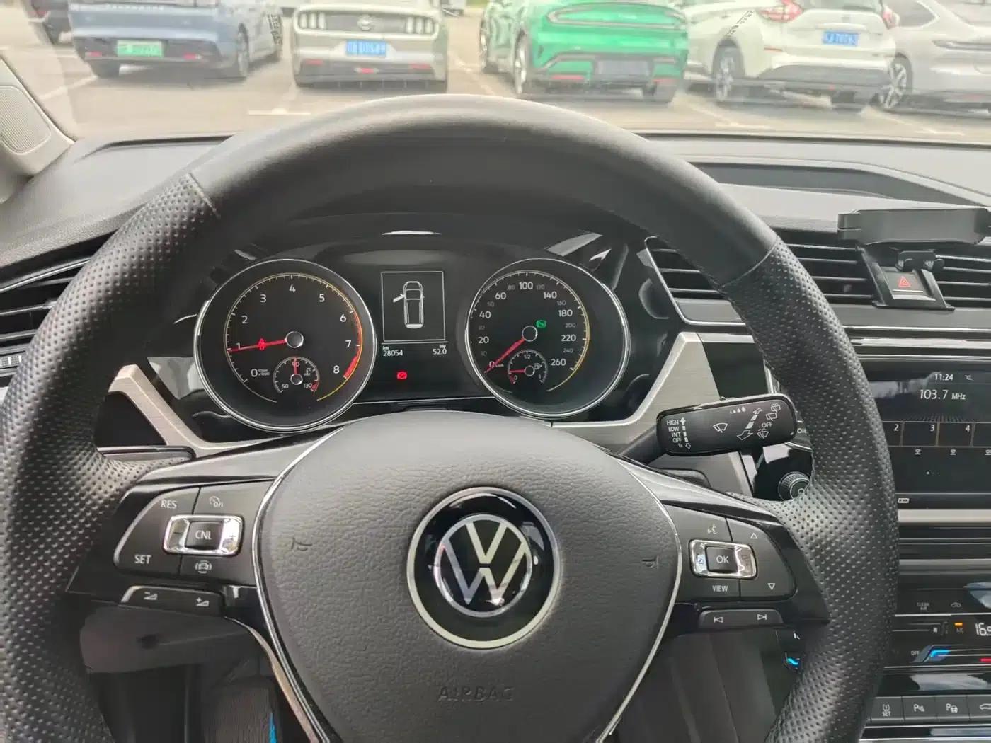 2021 Touran L 280TSI DSG Cross Edition 7-seater — миниатюра 9