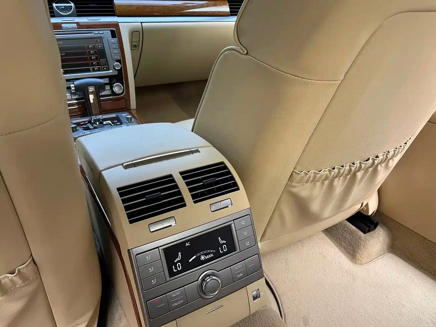 Phaeton 2009 3.6L V6 5-seater Extended Comfort Edition — миниатюра 15
