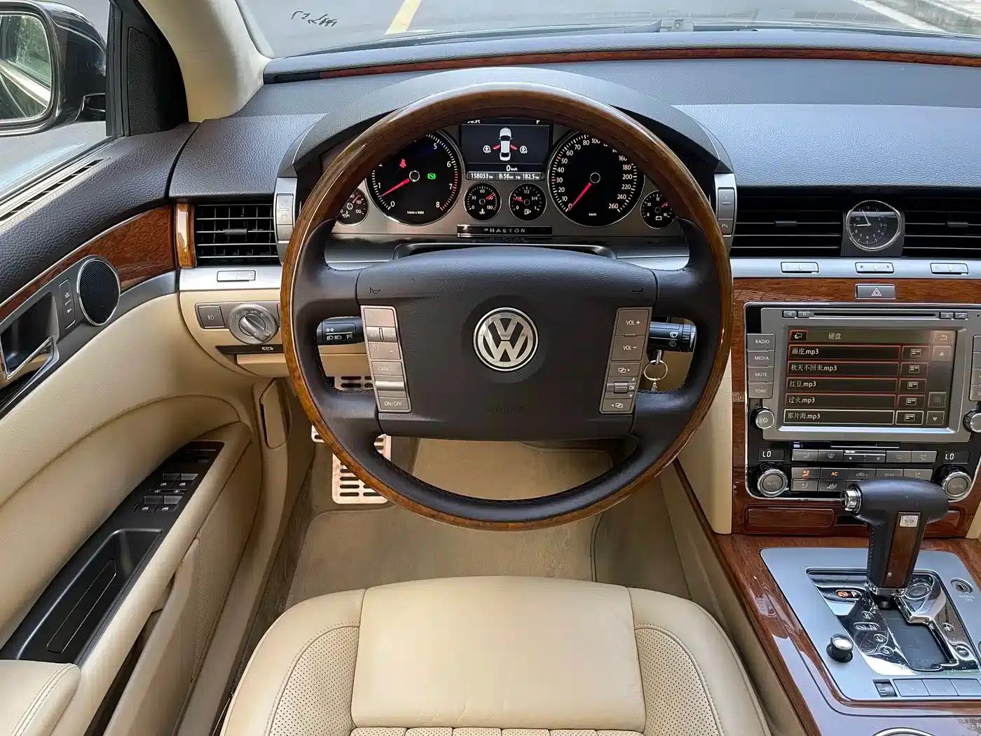 Phaeton 2009 3.6L V6 5-seater Extended Comfort Edition — миниатюра 16