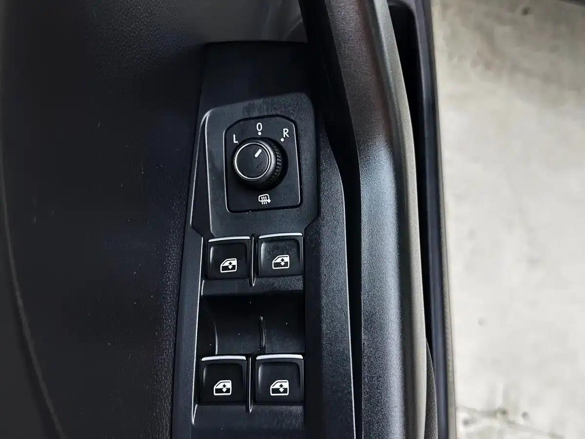 2023 Volkswagen T-Cross 200TSI DSG Smart Connect Edition — миниатюра 12