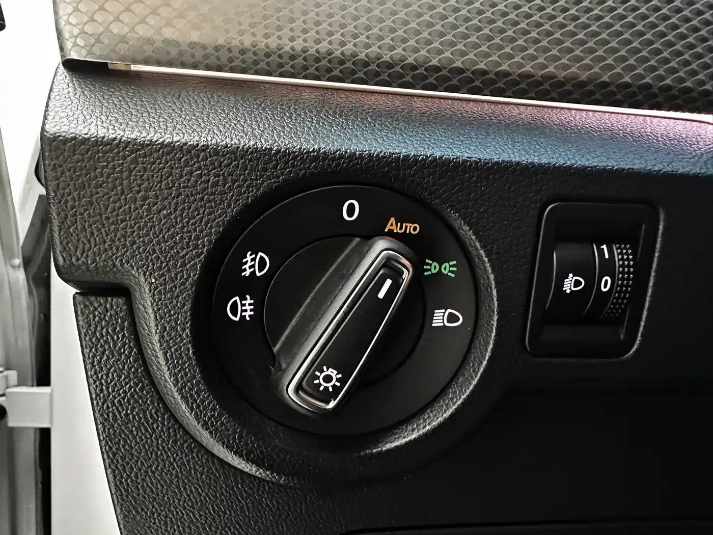 2023 Volkswagen T-Cross 200TSI DSG Smart Connect Edition — миниатюра 19