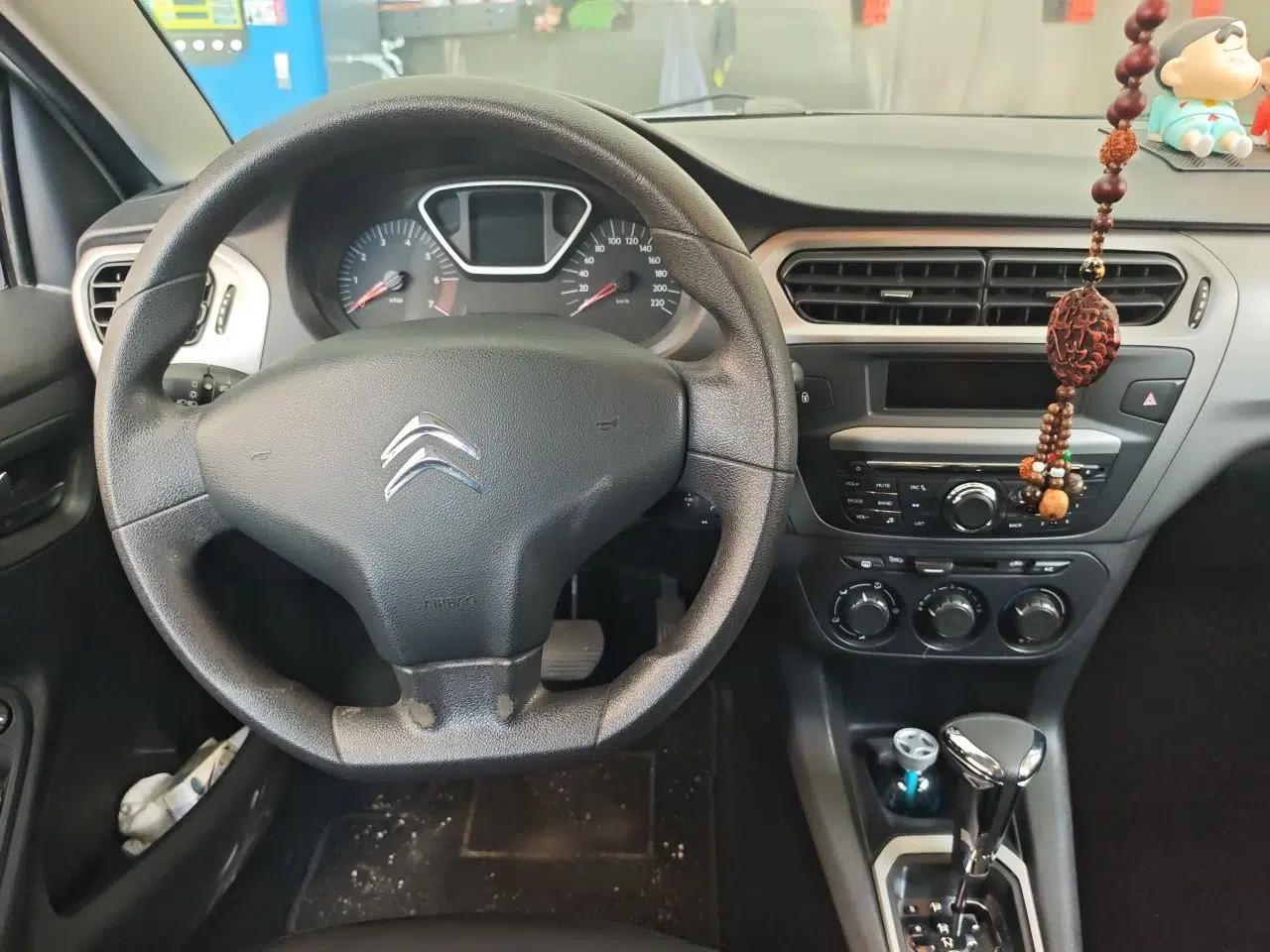 Citroen Elysee 2016 1.6L Automatic Comfort Model — миниатюра 9