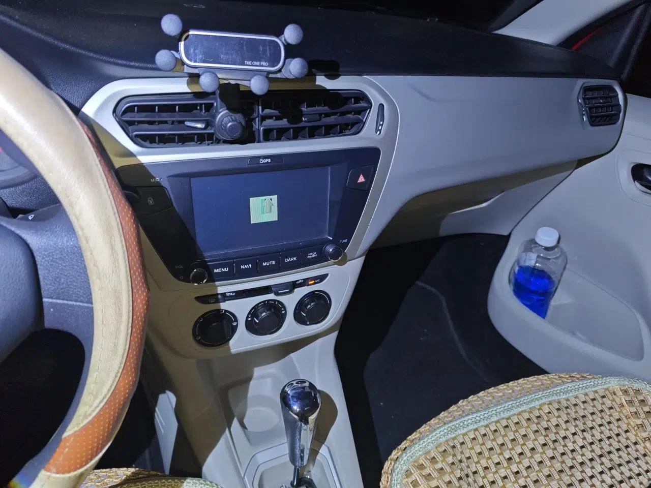 Citroen Elysee 2014 1.6L Automatic Comfort Model — миниатюра 13