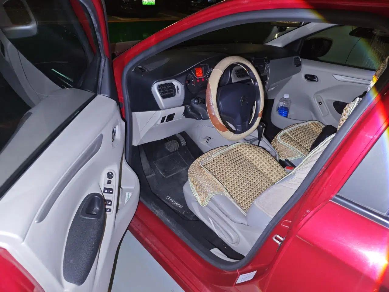 Citroen Elysee 2014 1.6L Automatic Comfort Model — миниатюра 16