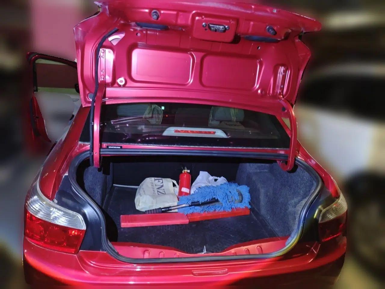 Citroen Elysee 2014 1.6L Automatic Comfort Model — миниатюра 19