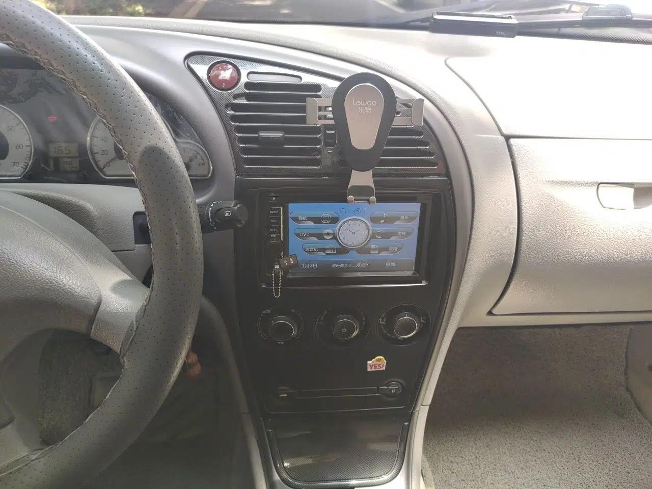 Citroen Elysee 2012 Sedan 1.6L Manual Luxury Model — миниатюра 13
