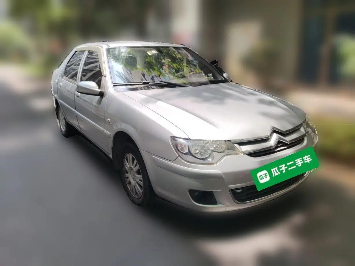 Citroen Elysee 2012 Sedan 1.6L Manual Luxury Model — миниатюра 3