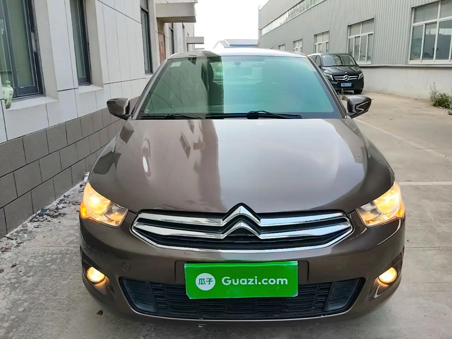 Citroen Elysee 2015 Zhishang Edition 1.6L Manual Fashion Model — миниатюра 2