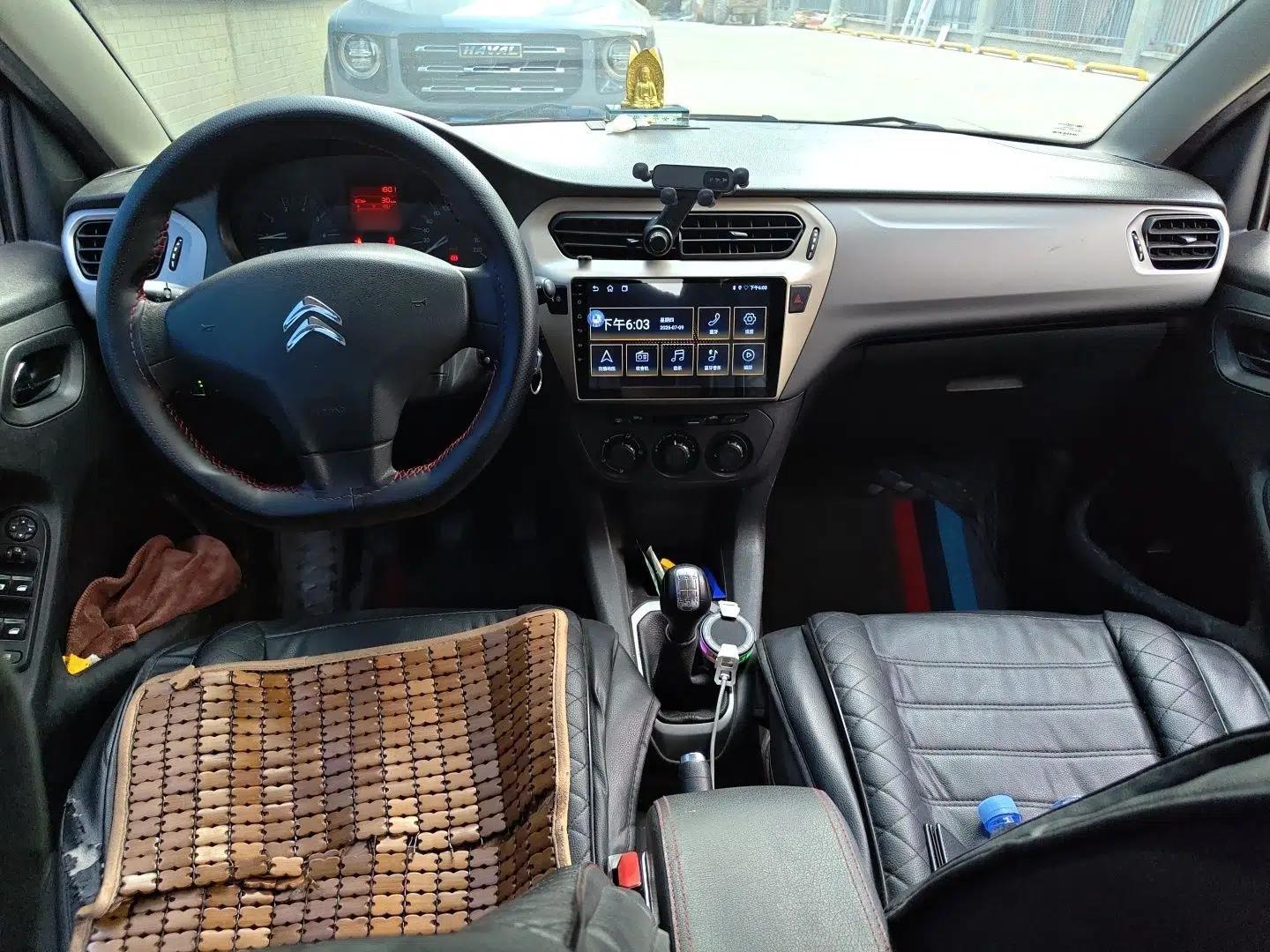 Citroen Elysee 2014 1.6L Manual Fashion Model with Sunroof CNG Version — миниатюра 9