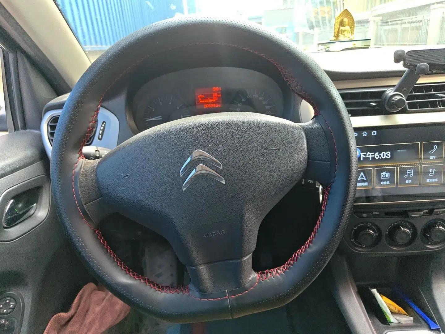 Citroen Elysee 2014 1.6L Manual Fashion Model with Sunroof CNG Version — миниатюра 10